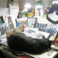 black caton art table