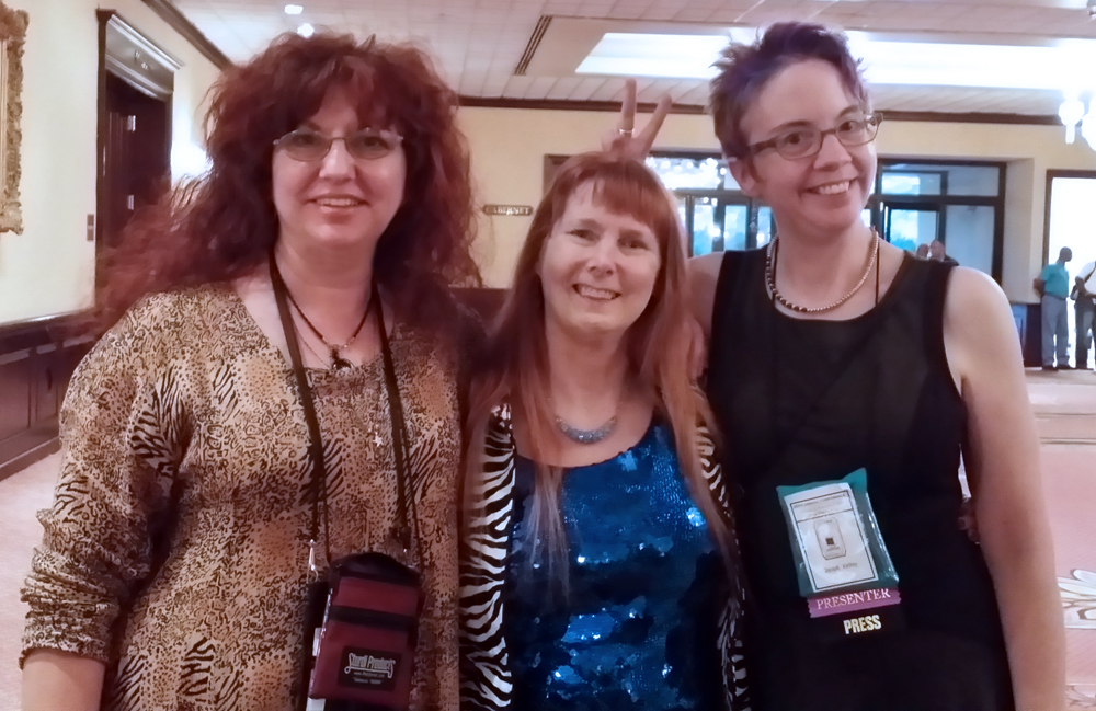Me, Dusty Rainbolt and JaneA Kelly at the Cat Writers' Conference.