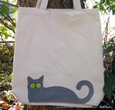 Bella! tote bag gray kitty design