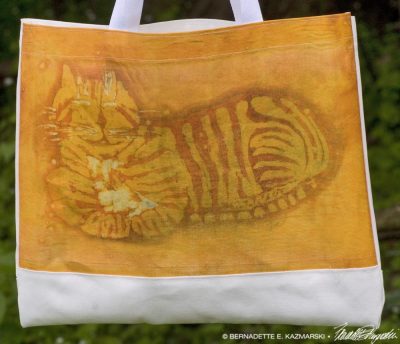 Smiling Ginger Kitty Batik tote bag detail